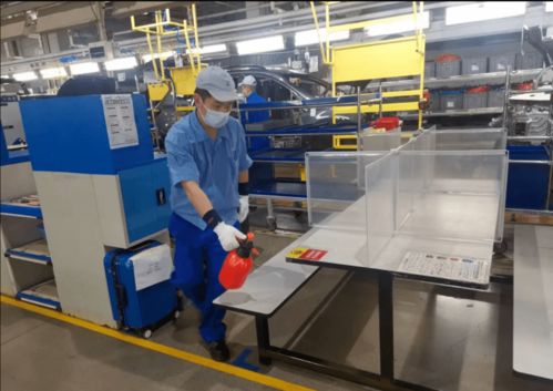 上汽臨港工廠的36天封閉運行 堅守與創新，水草打撈船背后的協同精神